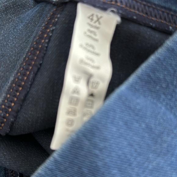 TWO pair of Stretchy Jeans 4X - Picture 4 of 4